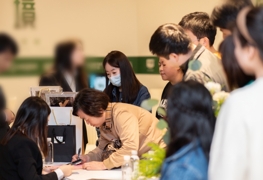 甜蜜经济持续升温，婚礼热潮踏春而至——婚庆策划咨询已基本覆盖婚事方方面面